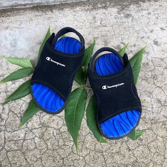 Champion Boys Black Blue Infant Splash Water Sandals Size 3 Wide - Picture 1 of 8